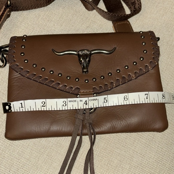 Montana West Crossbody purse - Picture 7 of 9